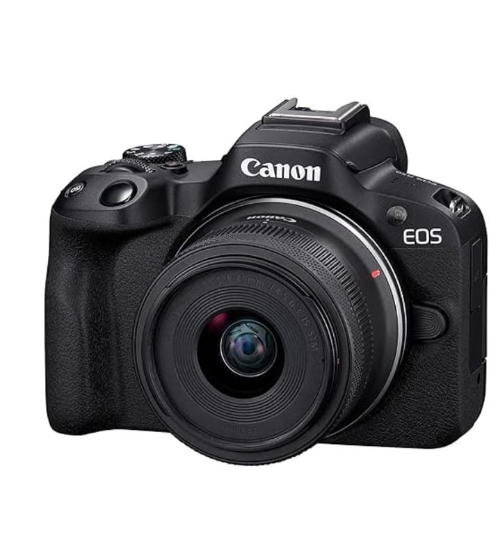 Canon EOS R50 V boîtier et objectif de kit sur fond neutre
