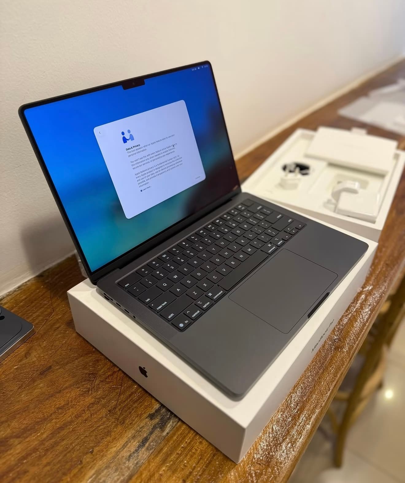 MacBook Pro 2026 -M5Pro 14’’ second main etat 10/10